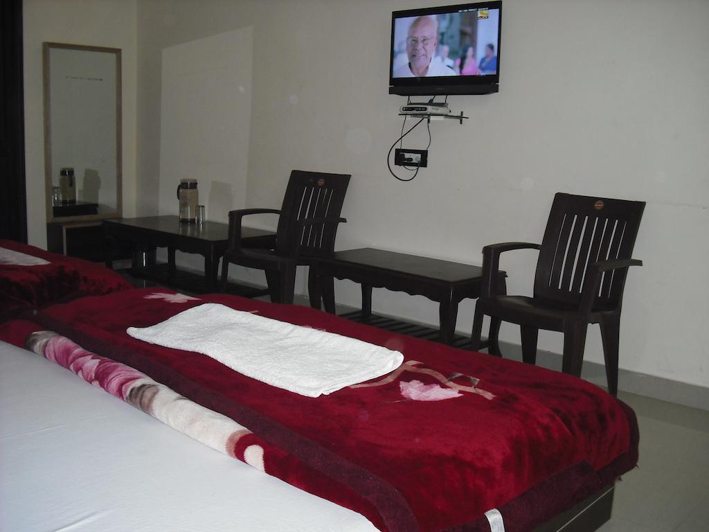 Hotel Gs Paradise Amritsar Zimmer foto
