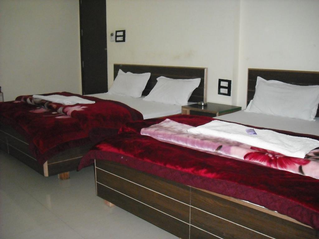 Hotel Gs Paradise Amritsar Zimmer foto