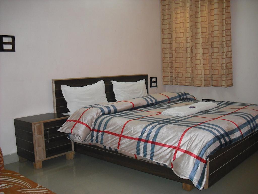 Hotel Gs Paradise Amritsar Zimmer foto