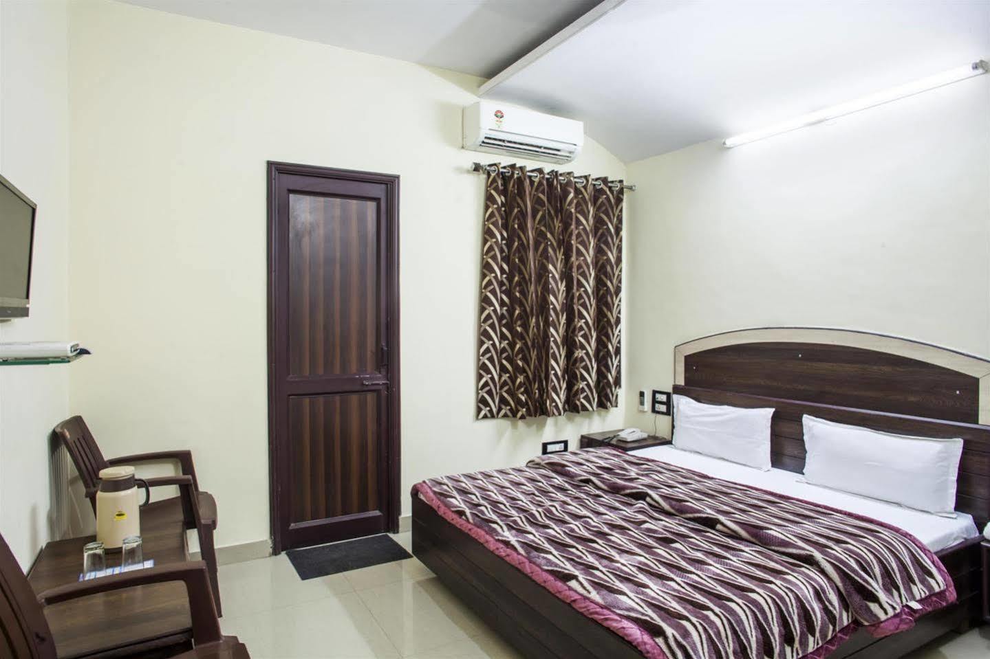 Hotel Gs Paradise Amritsar Exterior foto